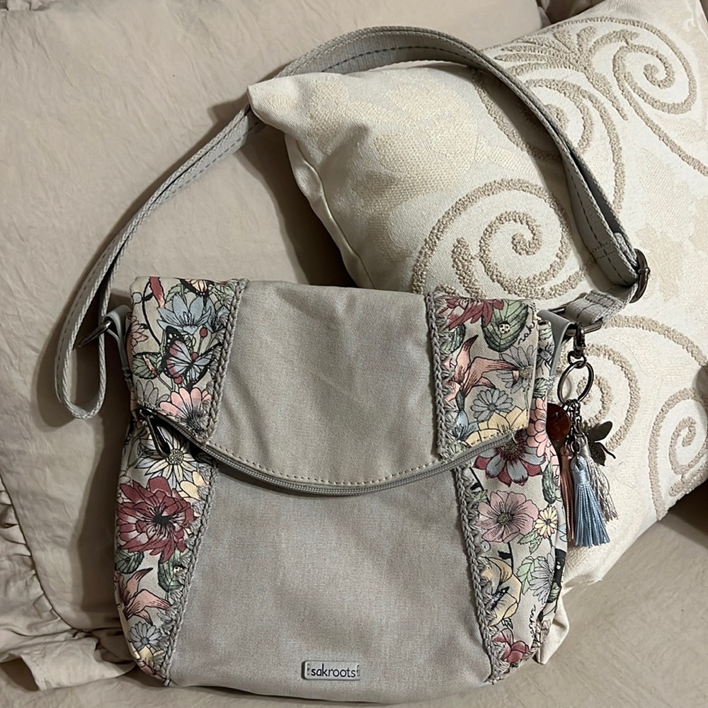SAKROOTS | crossbody